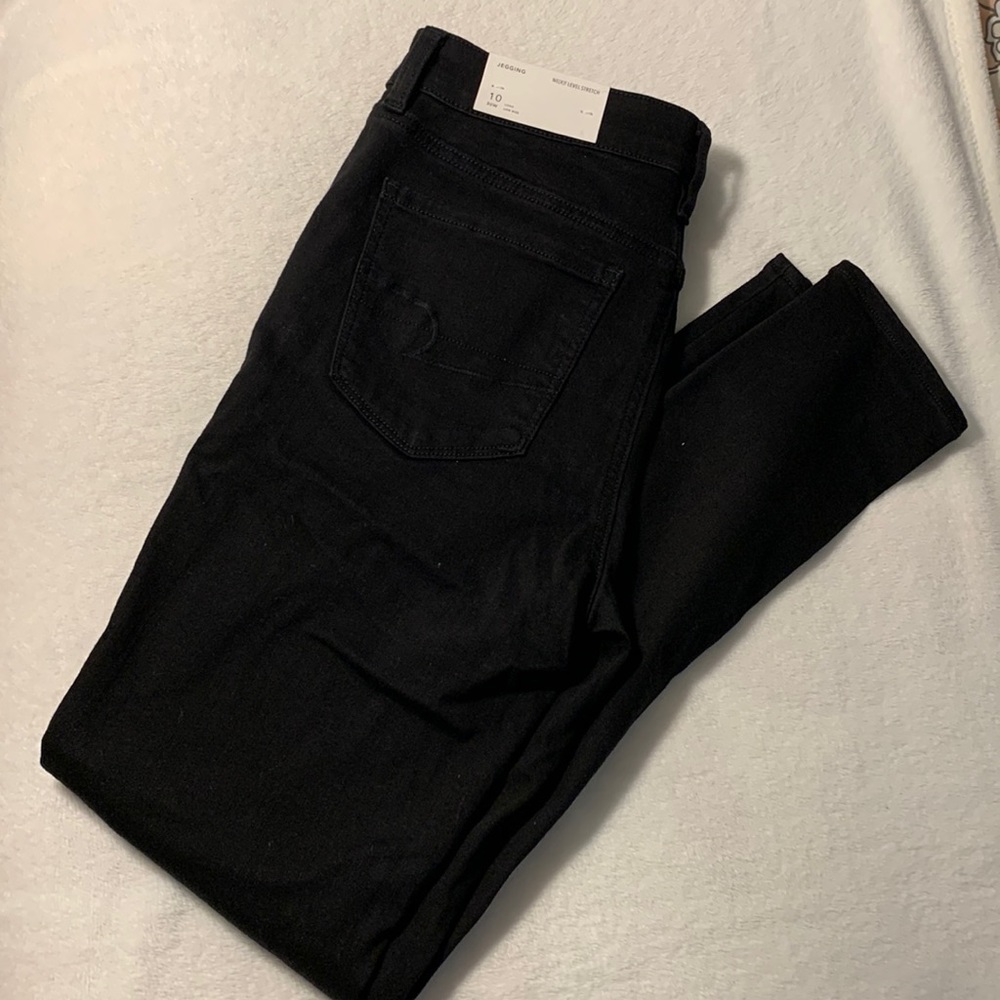 NWT AE women’s black jeggings